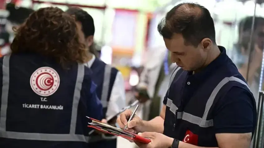 Sosyal Medyada "Fiyat İçin DM" yazanlara bakanlık engeli: 8,2 milyon lira ceza  haberinin görseli