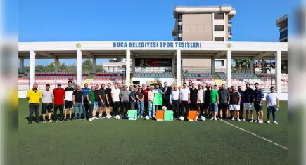 Buca Belediyesi’nden amatör futbol kulüplerine malzeme desteği