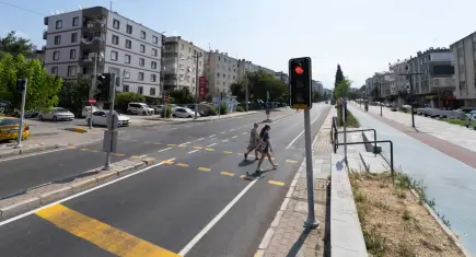 İzmir’de yollara 6 ayda 2 milyar liralık yatırım