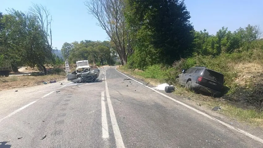Manisa’da feci kaza! 2 kardeş hayatını kaybetti, 2 kişi yaralandı haberinin görseli