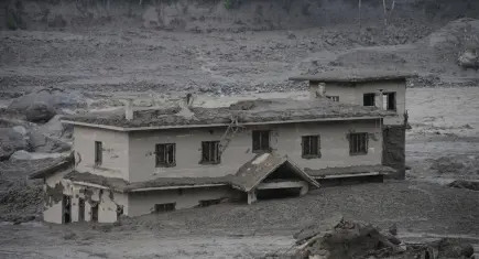 Nepal’de sel ve toprak kayması felaketi! Ölü ve kayıp sayısı artıyor