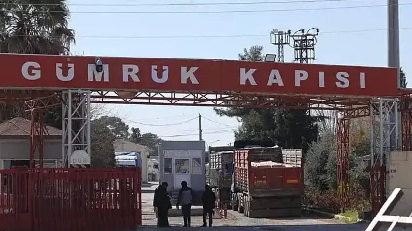 Suriye vatandaşlarına vize kolaylığı: Hava yolu şartı kaldırıldı haberinin görseli