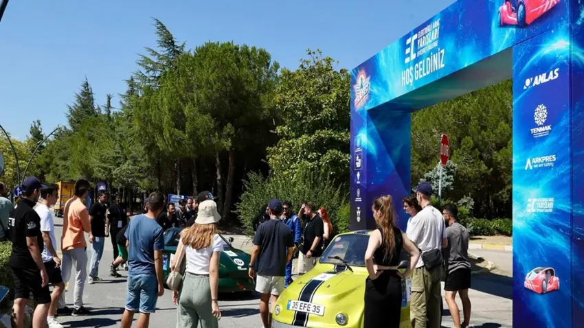 TEKNOFEST heyecanı 5 şehre yayılıyor: TÜBİTAK’tan 16 farklı yarışma haberinin görseli