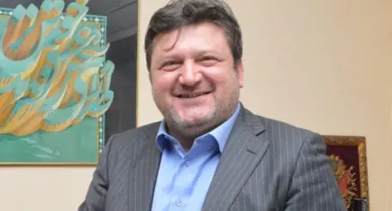 Eski bakanın oğluna silahlı saldırı