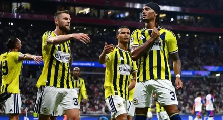 Fenerbahçe Lyon’u deplasmanda devirdi! Şampiyonlar Ligi’nde lig aşamasına yükseldi