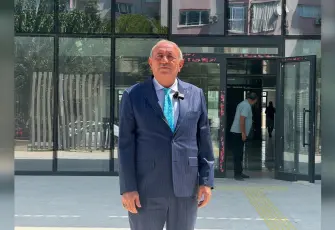 Hüseyin Uzun'dan Karabağlar Belediyesi'ne eleştiri: Gençler tesis bekliyor