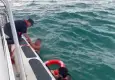 İzmir haber: Çeşme açıklarında motoru arızalanan jet skide mahsur kalan 2 kişi kurtarıldı