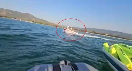 İznik Gölü'nde korkutan anlar: Bottan suya düşen 3 kişi kurtarıldı