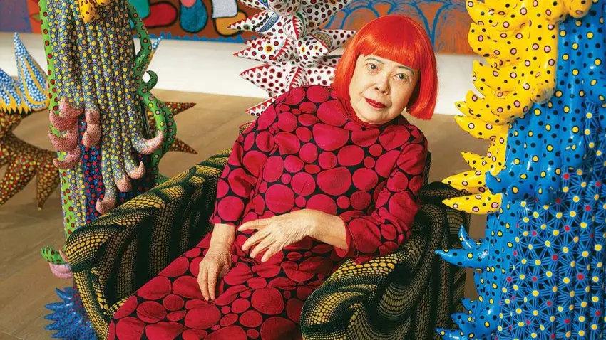 Puantiyeler Kraliçesi Yayoi Kusama 97 yaşında hayatını kaybetti haberinin görseli