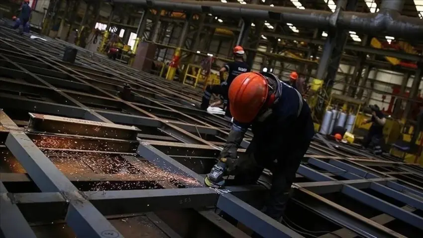 TÜİK 2025 verileri: Hizmet sektörü istihdamda, ticaret ciroda zirvede haberinin görseli