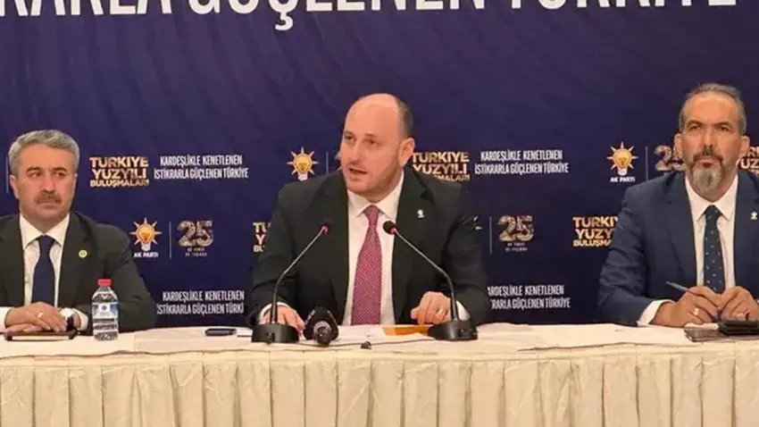 AK Partili Büyükgümüş'ten erken seçim açıklaması: Gündemimizde değil, teknik bir tarih düzenlemesi yapılabilir haberinin görseli