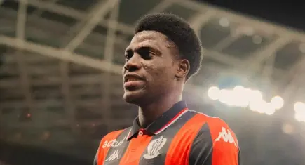 Fenerbahçe’den savunmaya genç takviye: Kojo Peprah Oppong İstanbul'a geldi!