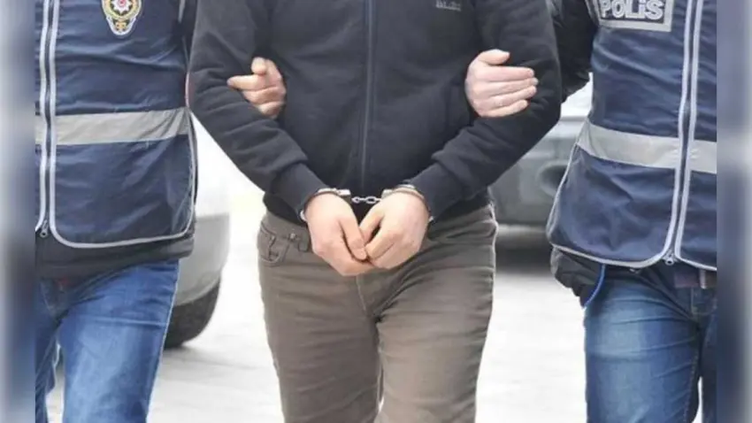 İki ilde FETÖ operasyonu: Kemal Batmaz’ın kızı gözaltına alındı haberinin görseli
