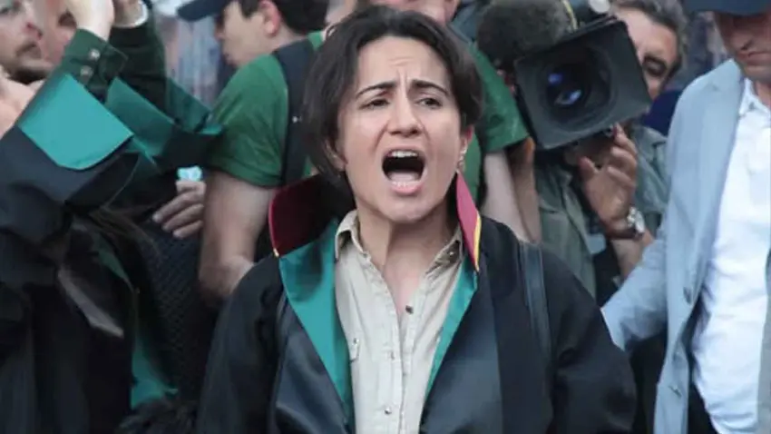 İzmir Çağdaş Avukatlar’dan Ebru Timtik anması: Unutmadık, unutturmayacağız haberinin görseli