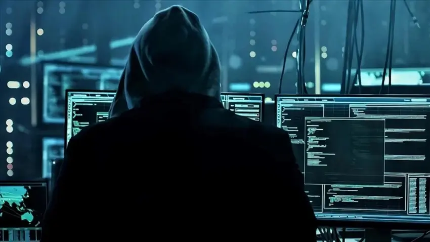 Milyonlarca kişinin bilgilerini ele geçiren hacker çetesine dev dava: 50 yıla kadar hapis istemi haberinin görseli
