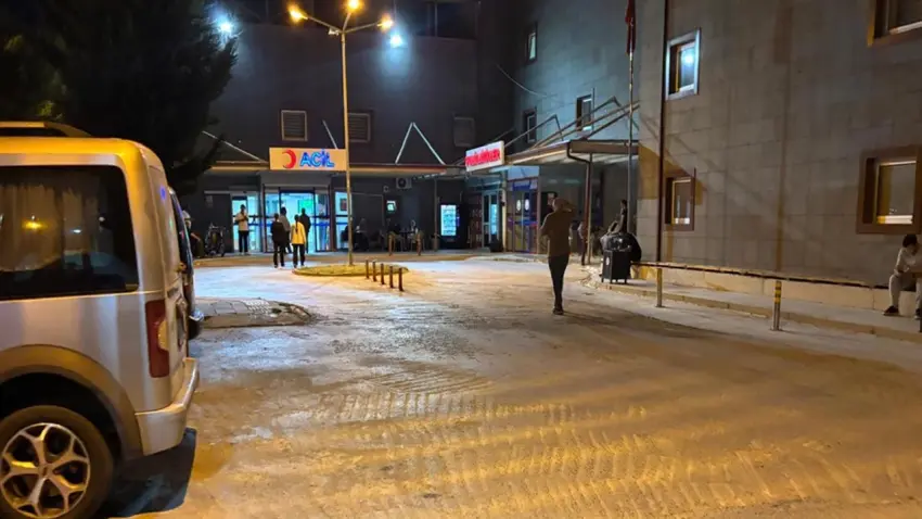 Tavuk fabrikasında amonyak gazı sızıntısı: 15 işçi hastaneye kaldırıldı haberinin görseli