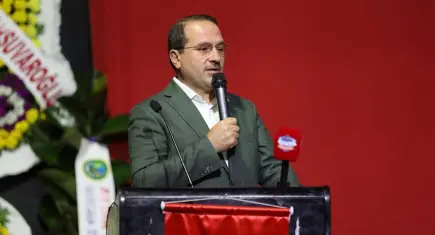 AK Partili Kırkpınar’dan 30 Ağustos mesajı: Bağımsızlık meşalesi yolumuzu aydınlatıyor