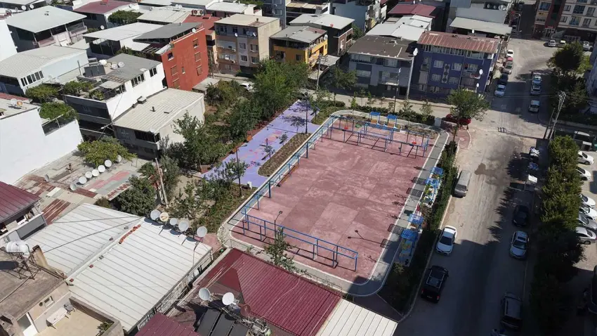 Buca’da mahallelinin talebi parka dönüştü haberinin görseli