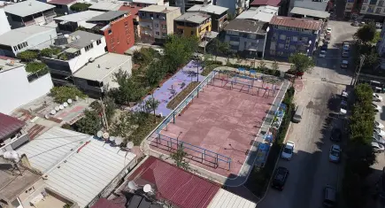 Buca’da mahallelinin talebi parka dönüştü