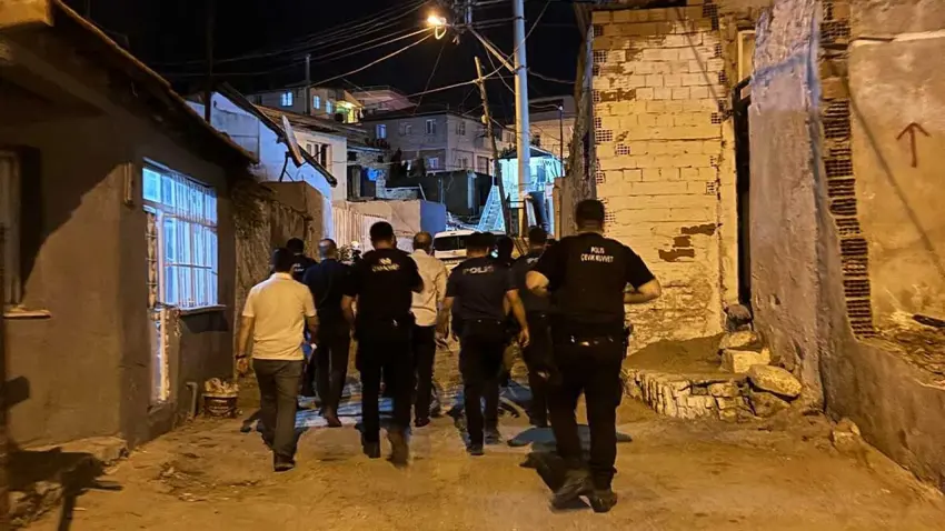Menemen’de güvercin kavgası silahlı çatışmaya dönüştü: 13 yaralı, 4 tutuklama haberinin görseli