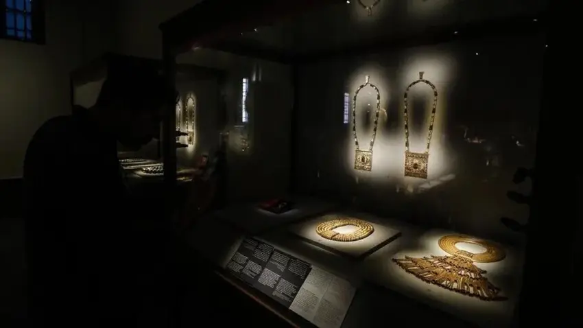 Viyana’da milyonlarca avroluk hırsızlık! Mısır Kraliçesi Nazlı’nın elmas kolyesi çalındı haberinin görseli