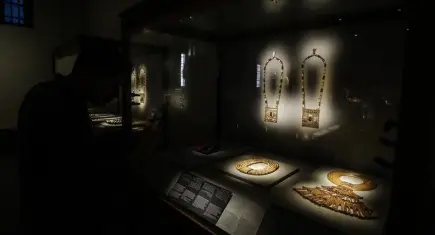 Viyana’da milyonlarca avroluk hırsızlık! Mısır Kraliçesi Nazlı’nın elmas kolyesi çalındı