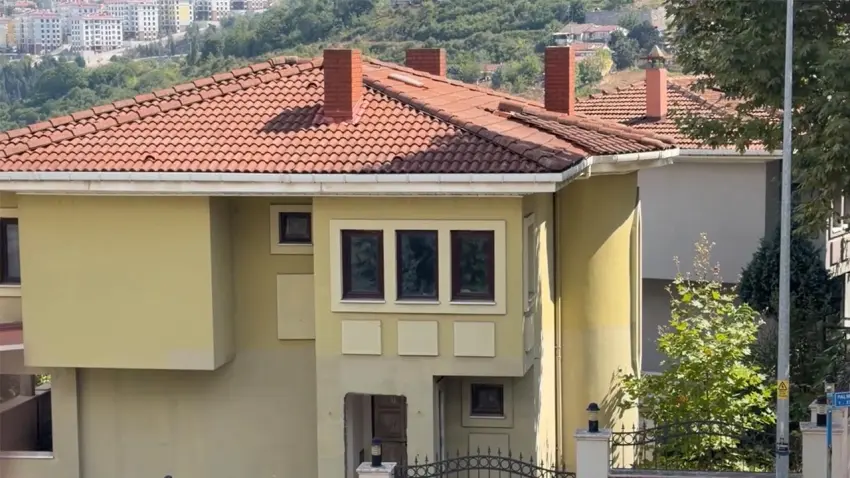 Yazar Murat Koparan villasında başından vurulmuş halde ölü bulundu haberinin görseli