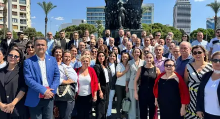 CHP İzmir örgütü 30 Ağustos’ta Atatürk’ün huzurunda