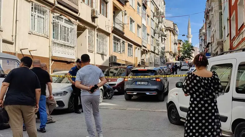 İstanbul'da korkunç olay: Eşini ve kızını öldürüp, intihar etti haberinin görseli