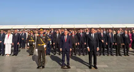 İzmir’de 30 Ağustos coşkusu Cumhuriyet Meydanı’nda başladı