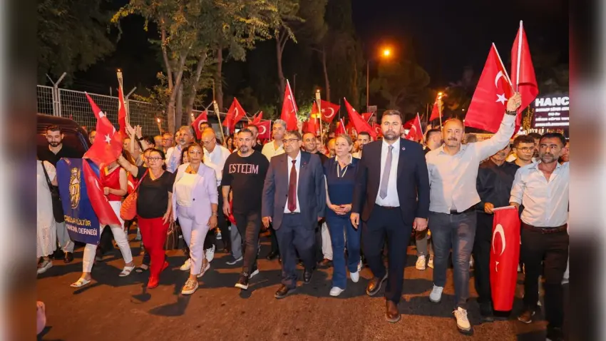 Buca’da 30 Ağustos coşkusu sahalara da taşındı haberinin görseli