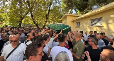 Futbol turnuvası dönüşü acı veda: 11 yaşındaki Mithat Özgür son yolculuğuna uğurlandı