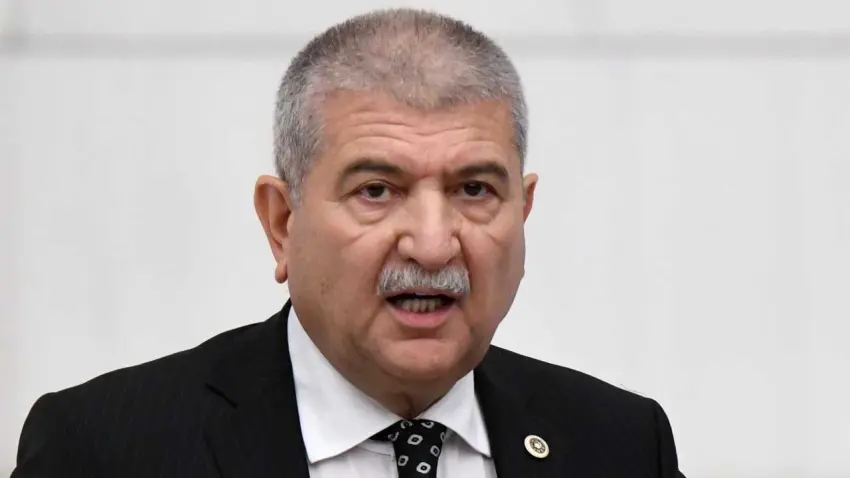 Kani Torun, Yeni Yol Partisi'nden istifa etti haberinin görseli