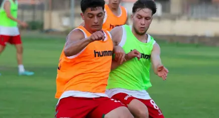 Karşıyaka'da transfer mesaisi sürüyor
