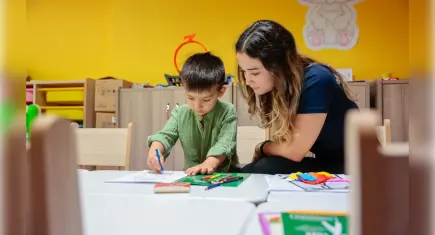 Konak'ta annelerin hayatını kolaylaştıran 2 saatlik bakım hizmeti