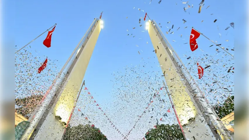95. İzmir Enternasyonal Fuarı’nda eğlence ve sürprizlerle dolu program haberinin görseli