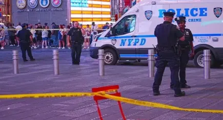 ABD'deki Times Meydanı'ndaki saldırgan, polis ekiplerince öldürüldü