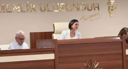 Başkan Kınay’a eski partisinden sert sözler: Sözde solcu