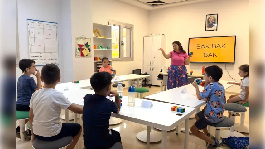 Bornovalı çocuklar LEGO’larla hayallerini inşa etti haberinin görseli