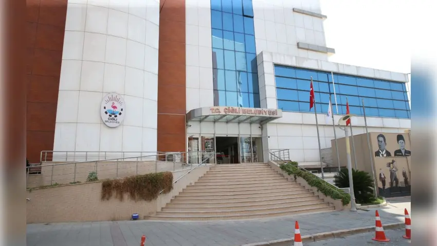Çiğli Belediyesi’nden üniversiteli gençlere burs desteği haberinin görseli