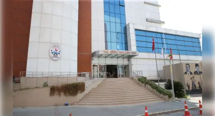 Çiğli Belediyesi’nden üniversiteli gençlere burs desteği