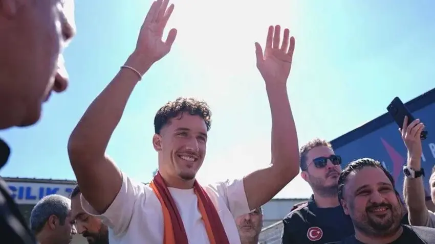 Galatasaray, milli oyuncu Deniz Gül'ü kadrosuna kattı haberinin görseli
