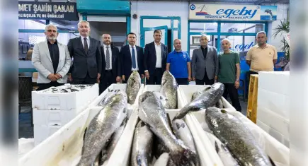 İzmirli balıkçılar denize “Vira Bismillah” diyerek açıldı