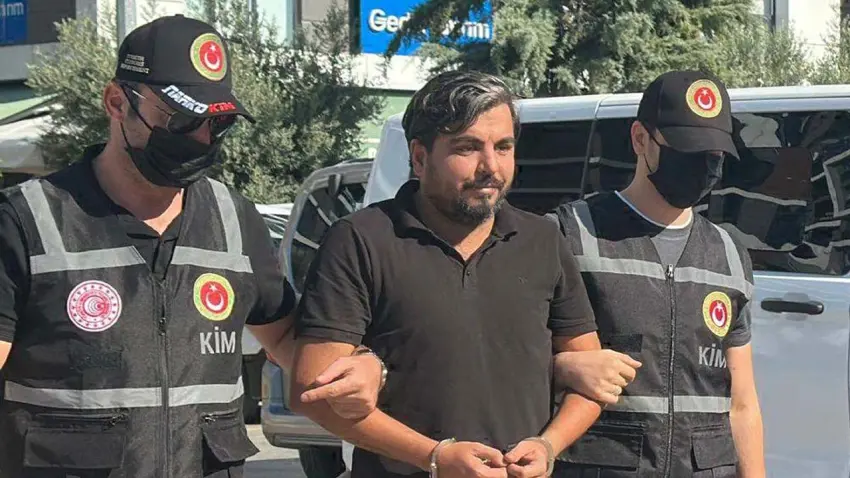 TIR dorsesinde Bulgaristan'a kaçarken yakalanmıştı: Arif Kocabıyık'tan 'Anamur' yanıtı haberinin görseli