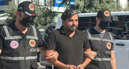 TIR dorsesinde Bulgaristan'a kaçarken yakalanmıştı: Arif Kocabıyık'tan 'Anamur' yanıtı