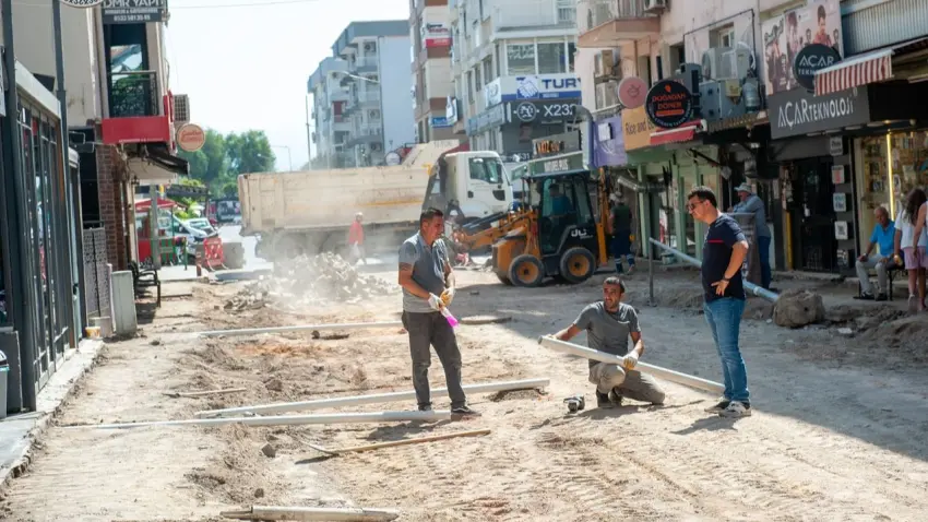 Bostanlı’da Cemal Bülbül Sokak baştan aşağı yenileniyor haberinin görseli