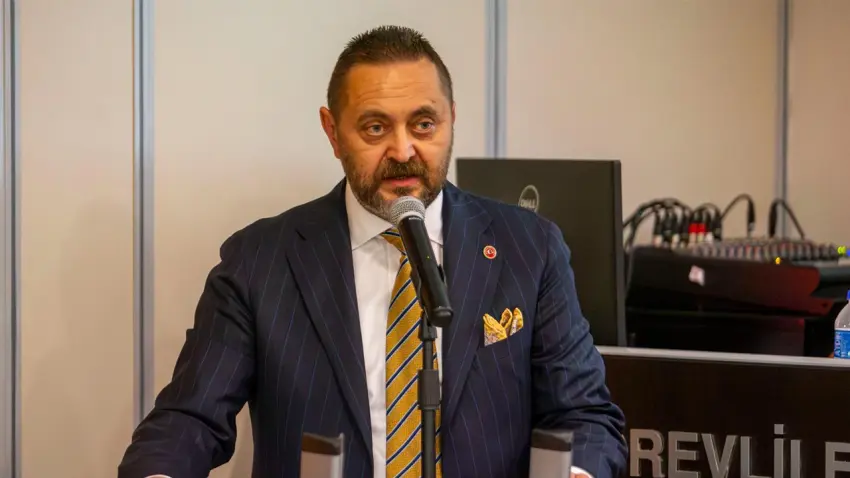 Bostanlı Pazarı tartışması büyüyor! AK Partili Ünal’dan Başkan Ünsal’a çağrı haberinin görseli