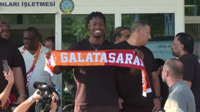 Galatasaray yeni transferini KAP’a bildirdi! El-Chadaille Bitshiabu İstanbul’da haberinin görseli