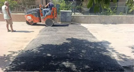 Menderes’te asfalt seferberliği: 2 haftada 1500 metrekare yol yenilendi