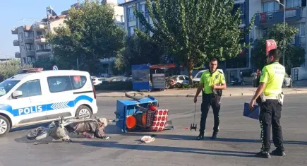 Ödemiş'te otomobille çarpışan motosikletli ağır yaralandı